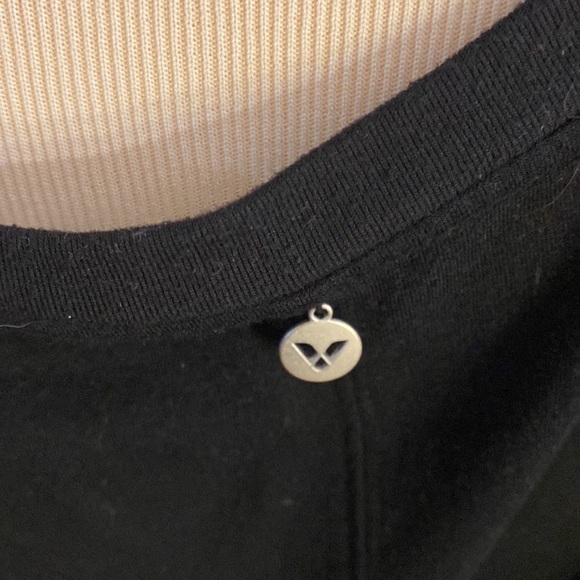 Livi Active Black Layered sweater Top 26/28 - Picture 5 of 11